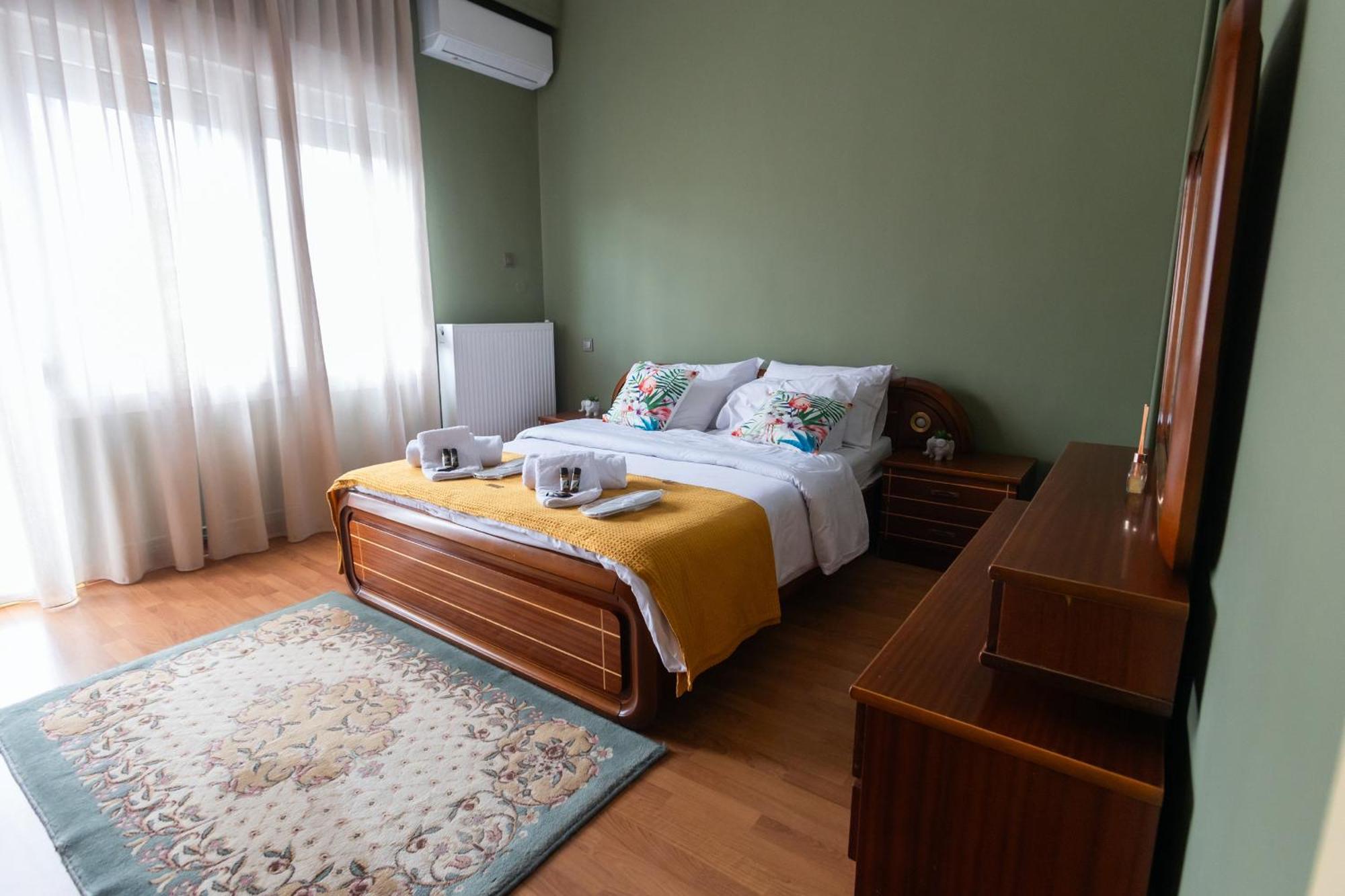 Corner House Apartment Костур Екстериор снимка